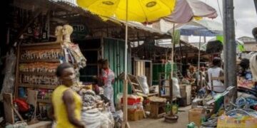 Ghana lowers 2016 GDP growth forecast to 4.1 pct