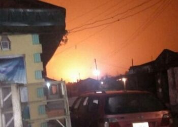 BREAKING: Petrol tanker explodes in Onitsha as residents scamper for safety