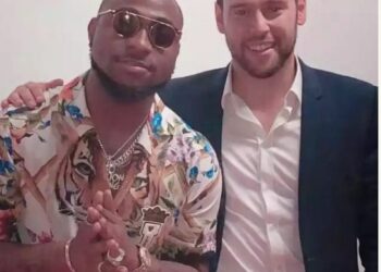 Davido Justin Bieber’s Manager Scooter Braun