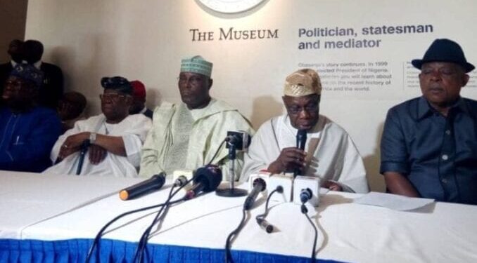 Chief Olusegun Obasanjo addressing a world press conference on his endorsement of PDP Presidential Candidate Alhaji Atiku Abubakar