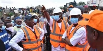 Sanwo Olu visits Olusosun dumpsite