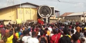 Protest in Delta state Over Lockdown Extension