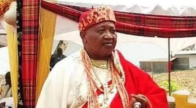 Buhari mourns as Igwe Umenyiora of Ogbunike is dies