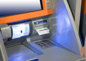 How to make ATM cash deposit safely